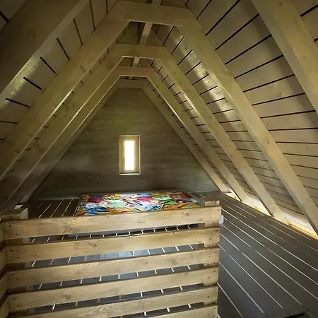 Almagyar érseki Szőlőbirtok 4*