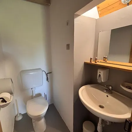 Csernus Doki Bor-grillterasza Es Bungalloi