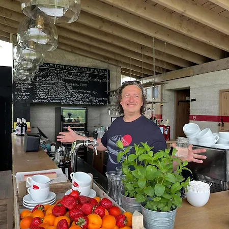 Csernus Doki Bor-grillterasza Es Bungalloi Гостевой дом Эгер