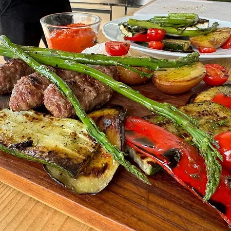 Csernus Doki Bor-grillterasza Es Bungalloi Эгер