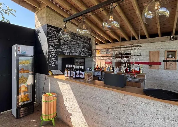 Csernus Doki Bor-Grillterasza Es Bungalloi Guest house Eger