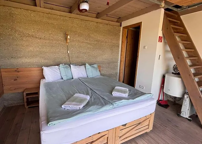 Guest house Csernus Doki Bor-Grillterasza Es Bungalloi Eger